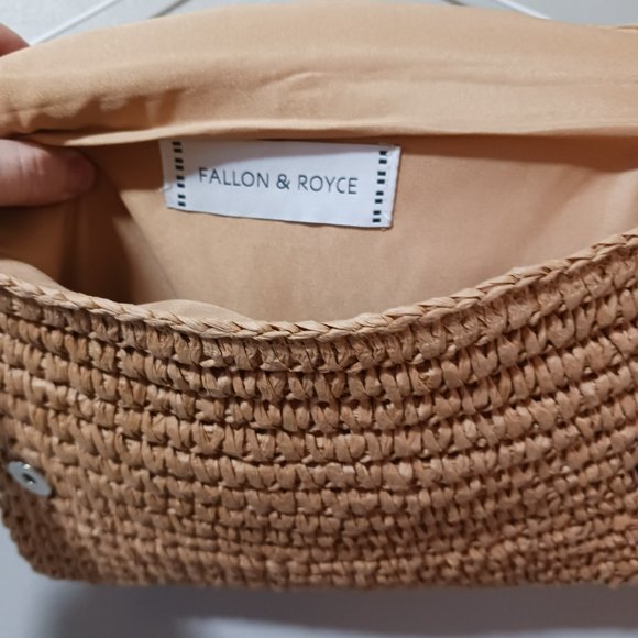 Fallon & Royce Reese Straw Clutch Bag in White Pom Poms - Picture 4 of 6